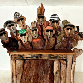 Sculpture titled "Les joyeux" by Charly Carpentier, Original Artwork, Wood