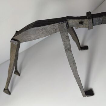 Sculptuur getiteld "Try to get up again!" door Reiner Poser, Origineel Kunstwerk, Hout