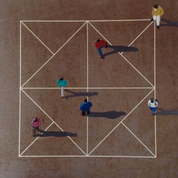 Schilderij getiteld "Walkers" door Victoria Román, Origineel Kunstwerk, Acryl Gemonteerd op Frame voor houten brancard