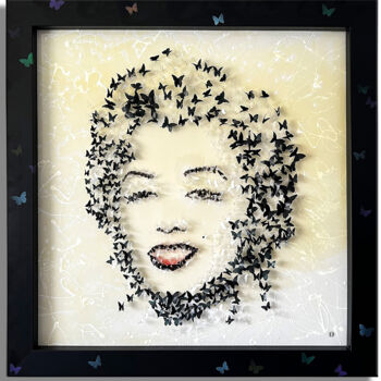 Γλυπτική με τίτλο "Marilyn butterfly –…" από Gardani, Αυθεντικά έργα τέχνης, Ρητίνη Τοποθετήθηκε στο Ξύλινο φορείο σκελετό