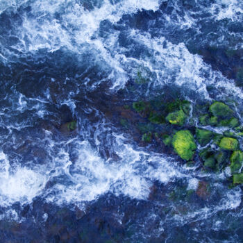 Fotografia intitulada "Moss Rock" por Jade Holing, Obras de arte originais, Fotografia digital