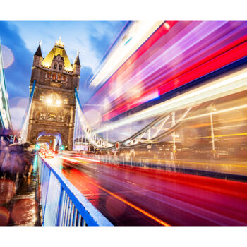 Fotografía titulada "Evening Lights on T…" por Mh, Obra de arte original, Fotografía digital