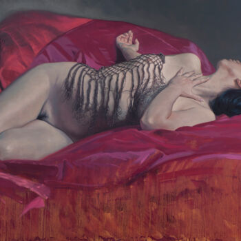 Mujer sobre telas rojas 2