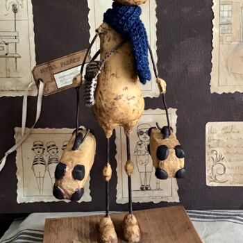 Sculpture titled "Astor 2 - 1390" by Noëlle Lassailly, Original Artwork, Clay