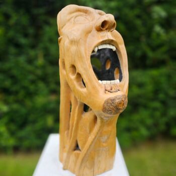 Skulptur mit dem Titel "ENOUGH" von Christian Koller (Artc), Original-Kunstwerk, Holz