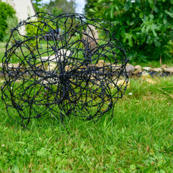 Sculpture titled "Gloom Cellule" by Luc Martin (lucart), Original Artwork, Stainless Steel