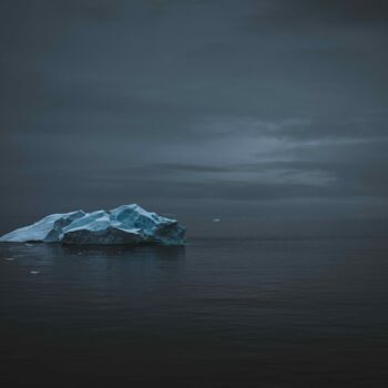 Photography titled "Soliloquy of Ice" by Nicolas Tolstoï, Original Artwork, Digital Photography