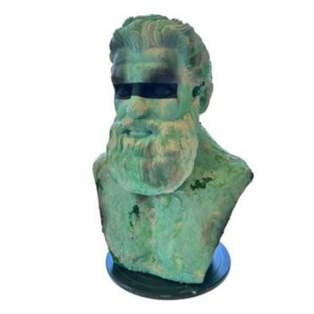 Might of nature :The Herculean naturalistc bust