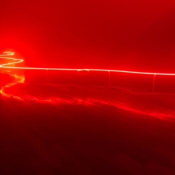 Fotografie mit dem Titel "ROUGE SANG - img-09…" von Michel Akrich, Original-Kunstwerk, Digitale Fotografie Auf Aluminium mon…