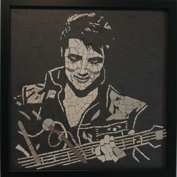 제목이 "ELVIS"인 조형물 Tony Jacq로, 원작, 모자이크 나무 들것 프레임에 장착됨