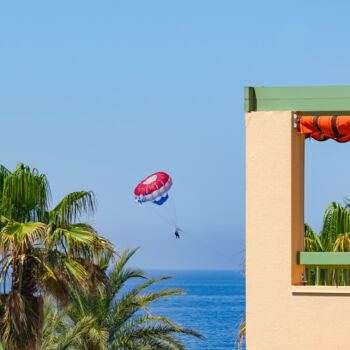 Photographie intitulée "Parachute France" par Aurélien Comte, Œuvre d'art originale, Photographie numérique