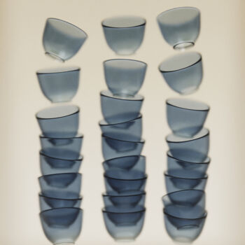 Gravures & estampes intitulée "Blue Glass no.1" par Kolle, Œuvre d'art originale, Modélisation 3D Monté sur Aluminium
