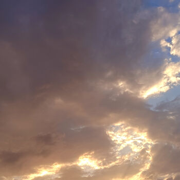 Fotografie getiteld "Dark and billowing…" door Shamim Shaikh, Origineel Kunstwerk, Digitale fotografie