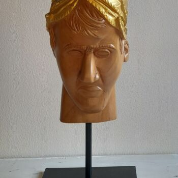 제목이 "L'Empereur"인 조형물 Sebastien Audo로, 원작, 나무