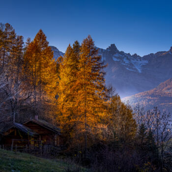 Photography titled "AU CHAUD" by Bruno Proietti, Original Artwork, Digital Photography Mounted on Wood Panel
