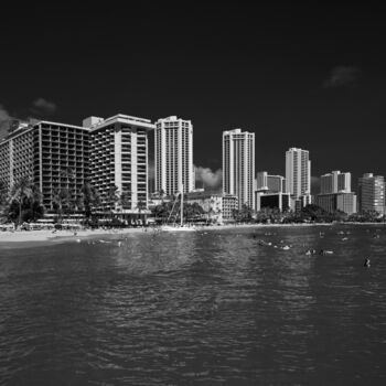 Photography titled "Hawaii - Honolulu W…" by Andy Ridder, Original Artwork, Digital Photography