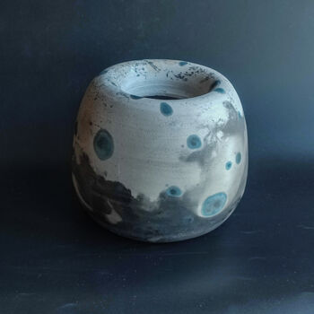Design titled "Restrained emotions…" by Olga Suvorova, Original Artwork, Table art
