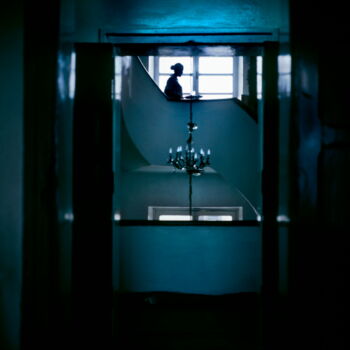 Fotografie getiteld "Blue Hôtel" door Hervé Gergaud, Origineel Kunstwerk, Film fotografie