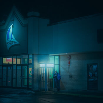 Photographie intitulée "Intrigue nocturne #…" par Loïc Cancade, Œuvre d'art originale, Photographie numérique