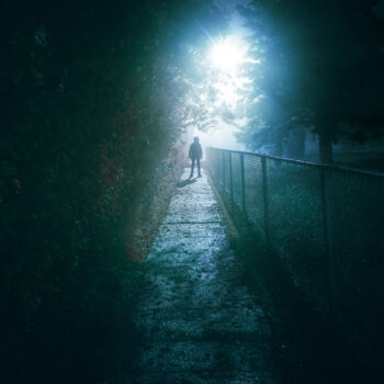 Photographie intitulée "Intrigue nocturne #9" par Loïc Cancade, Œuvre d'art originale, Photographie numérique