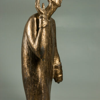 Sculpture titled "Duty (in gold)" by Nadiia Otriazha And Fedir Bushmanov, Original Artwork, Ceramics
