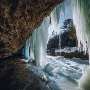 Photographie intitulée "Grotte des glaces" par Loïc Cancade, Œuvre d'art originale, Photographie numérique