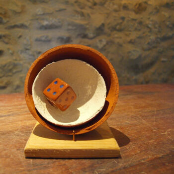 제목이 "Dix milles"인 조형물 Bart Gysens (Atelier TÊTU 23)로, 원작, 도예