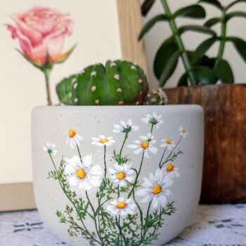 设计 标题为“Concrete flower pot…” 由Fineartderya, 原创艺术品, 饰品