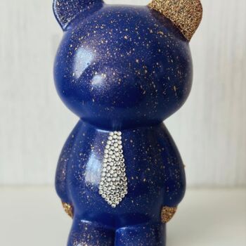 Sculpture titled "Ourson Love" by Cha., Original Artwork, Resin