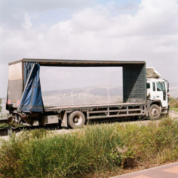 Photography titled "Sans titre, 2009 (c…" by Tami Notsani, Original Artwork, Analog photography