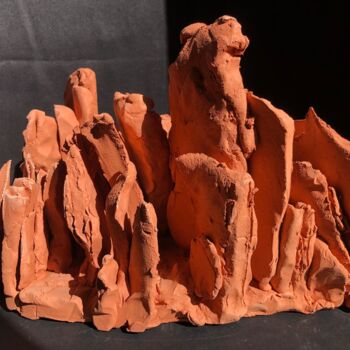 Sculpture intitulée "les failles rouges" par Dominique Ganiage, Œuvre d'art originale, Argile
