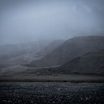 Printmaking titled "Wakhan in the mist" by Corinne Vachon, Original Artwork, Digital Print