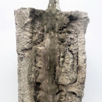 Sculpture titled "Habiter l'encore " by Fulvia Nicolini, Original Artwork, Cement