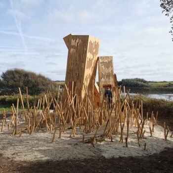 Sculpture titled "Derrière les Barrea…" by Simon Augade, Original Artwork, Wood