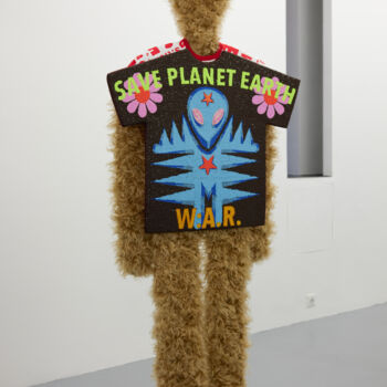 Sculpture intitulée "SAVE PLANET EARTH" par Walter  Van Beirendonck, Œuvre d'art originale