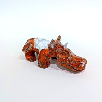 Sculpture titled "Hoppicarn" by Jannes Van Arkel, Original Artwork, Clay