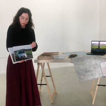 Photographie intitulée "Moyenneville, 2022" par Laetitia Danglade, Œuvre d'art originale, Papier