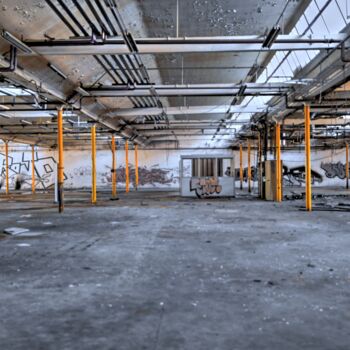 Photography titled "usine jaune" by Lee O'Neil, Original Artwork, Aluminium