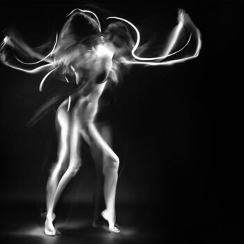 Photographie intitulée "Butterfly" par Sylvain Burgert, Œuvre d'art originale, Aluminium
