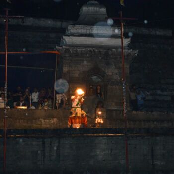 Photography titled "Népal - culte à la…" by Christian Ebel, Original Artwork, Digital Photography