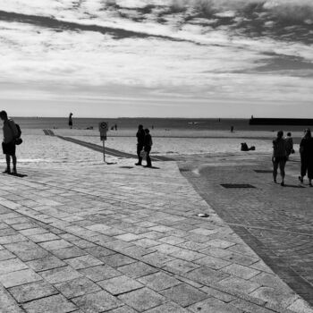 Photographie intitulée "LES AUTRES" par Erik Angot, Œuvre d'art originale, Papier