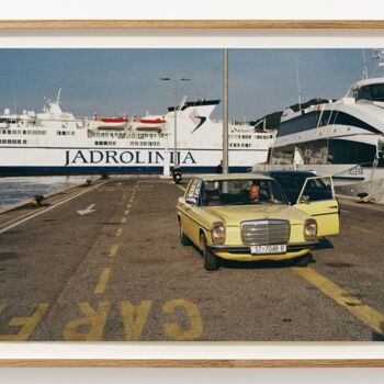 Photographie intitulée "Stolen Childhood" par Viktor Shekularatz, Œuvre d'art originale, Tirage argentique