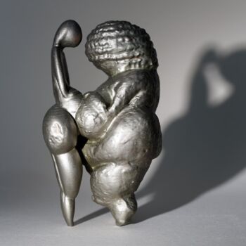 Sculpture intitulée "LespugueWillendorf" par Guykayser, Œuvre d'art originale, Résine