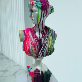 Skulptur mit dem Titel "Neon Artemis" von Antoni Dragan, Original-Kunstwerk, Harz