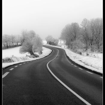 Photography titled "Route d'hiver sinue…" by Frederic Hodiesne, Original Artwork, Digital Photography