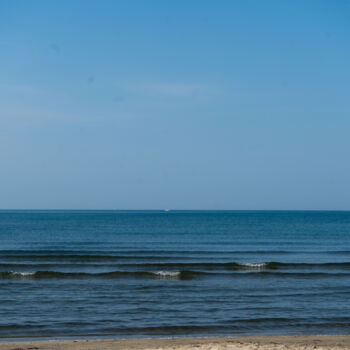 Fotografie getiteld "Loin au large – Gra…" door Coralie Dauzats, Origineel Kunstwerk, Digitale fotografie