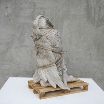 Skulptur mit dem Titel "Wrapped n° 2" von Daniele Accossato, Original-Kunstwerk, Gips