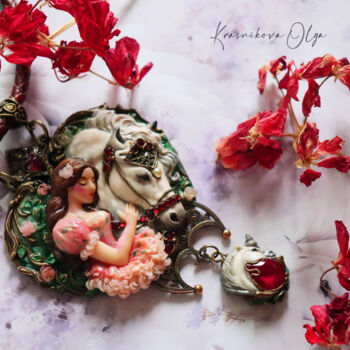 Sculpture titled "necklace with horse" by Olga Kras, Original Artwork, Polymer clay