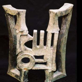 Escultura titulada "Ka Manik" por Maga, Obra de arte original, Metales