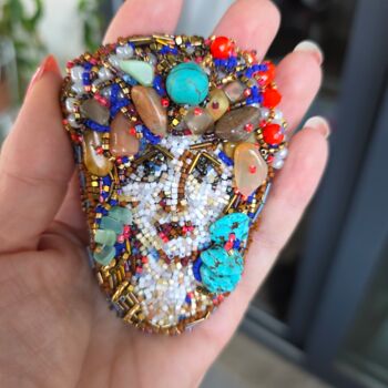 Текстильное искусство под названием "Brooch "Godess of S…" - Yuliya Gündoğan (ostbiju_art), Подлинное произведение искусства…